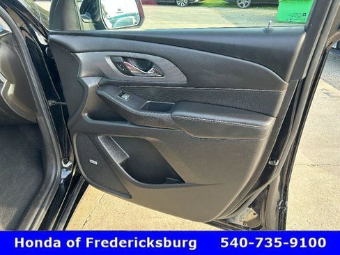 Used 2021 Chevrolet Traverse Premier w/ Redline Edition image 18