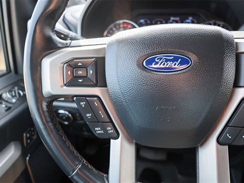 Used 2022 Ford F350 Platinum image 13