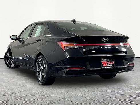 Used 2022 Hyundai Elantra Limited FWD image 4