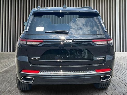 New 2025 Jeep Grand Cherokee Overland w/ Luxury Tech Group IV image 4