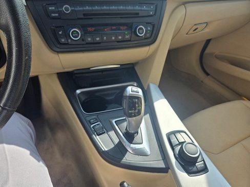 Used 2014 BMW 320i xDrive Sedan image 14