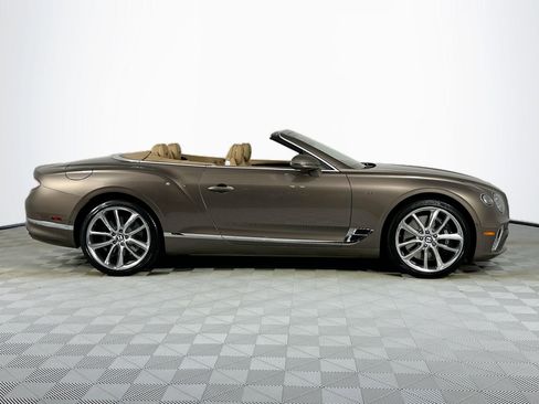 Used 2021 Bentley Continental GT image 5