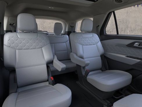 New 2026 Ford Explorer Platinum AWD/4WD image 11