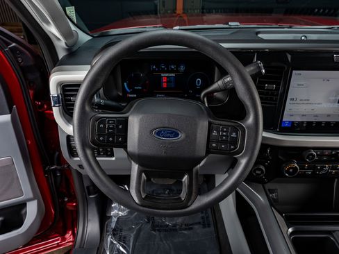 Used 2026 Ford F250 XLT w/ XLT Premium Package image 19