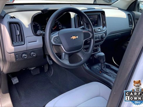 Used 2020 Chevrolet Colorado W/T w/ WT Convenience Package AWD/4WD image 18