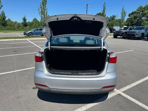 Used 2016 Kia Forte LX FWD image 16