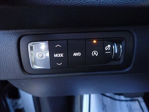 New 2026 Chevrolet Traverse LT image 17