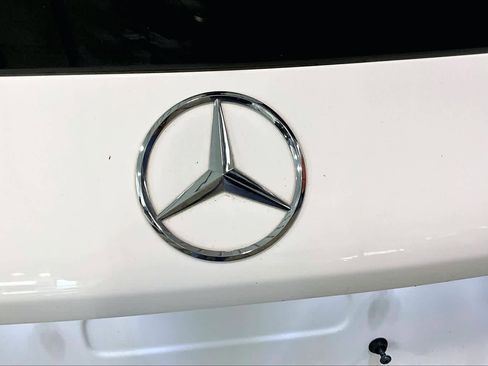Used 2016 Mercedes-Benz GLC 300 4MATIC image 30
