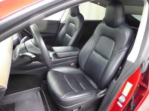 Used 2021 Tesla Model Y 2WD image 17