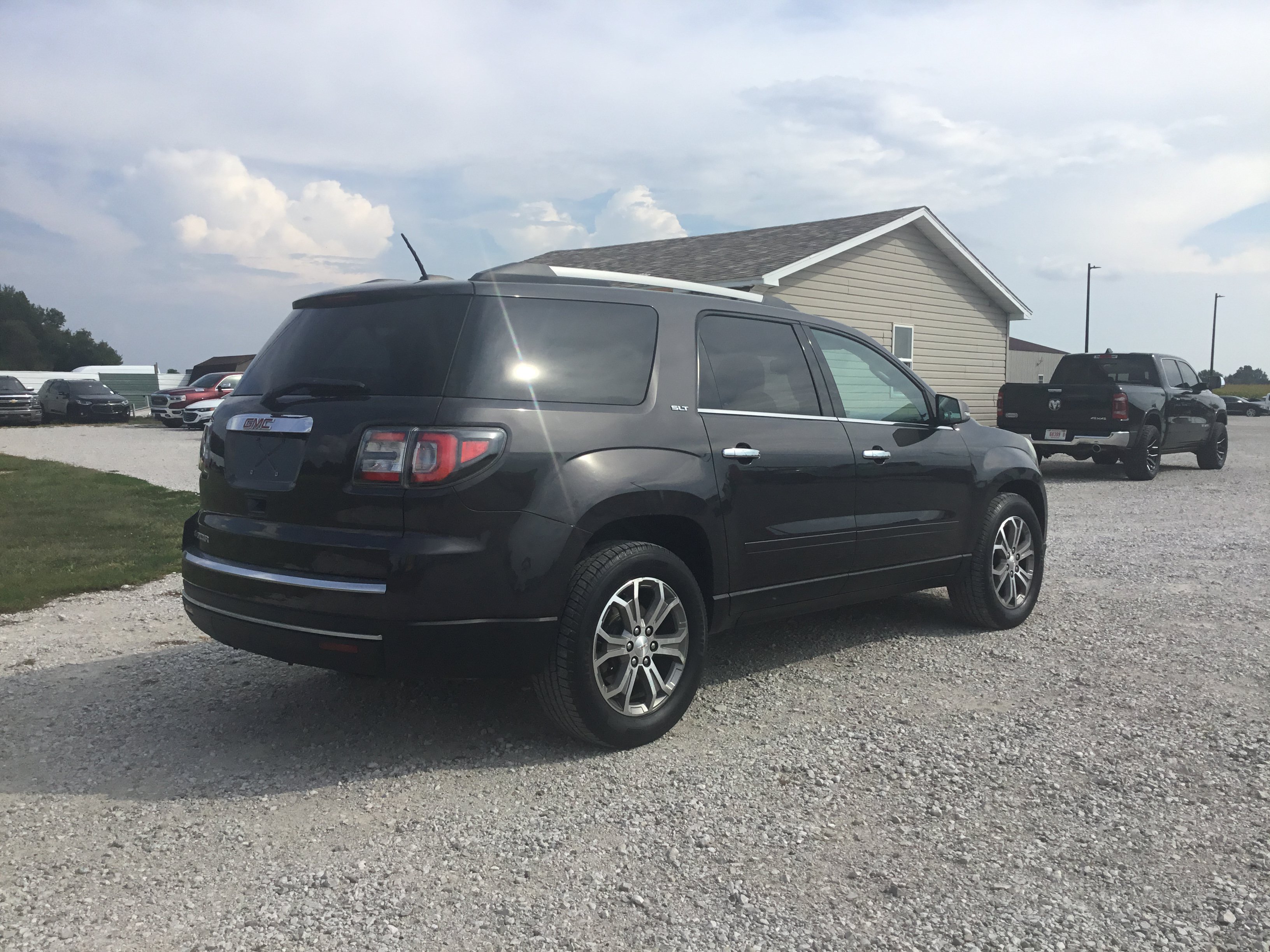 Used 2016 GMC Acadia SLT w/ Open Road Package FWD image 3