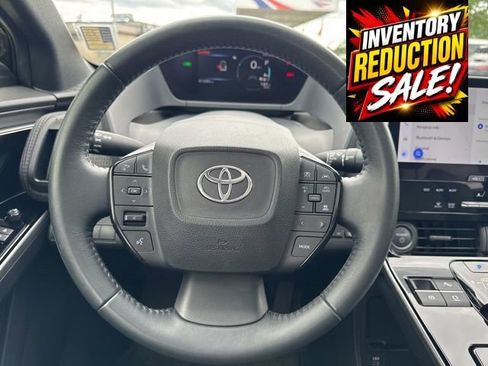 Used 2023 Toyota bZ4X AWD image 9