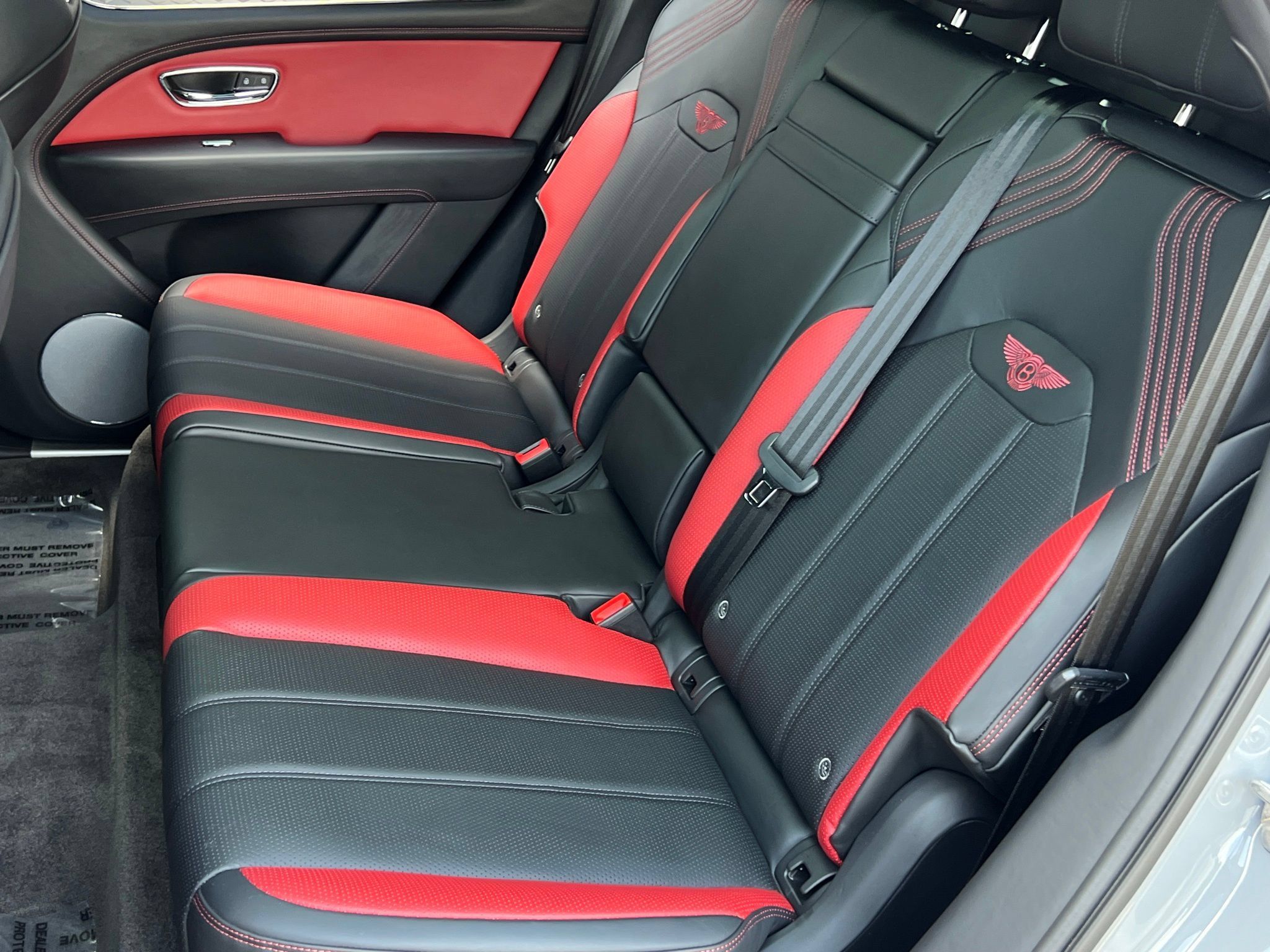 Certified 2024 Bentley Bentayga AWD/4WD image 21