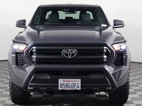 Used 2025 Toyota Tacoma SR5 image 2