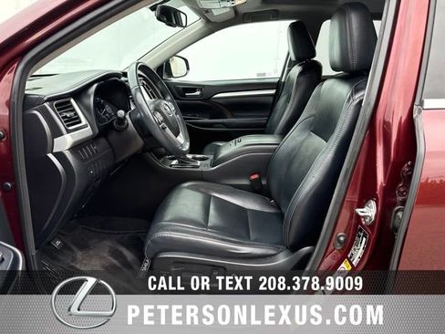 Used 2015 Toyota Highlander XLE FWD image 25