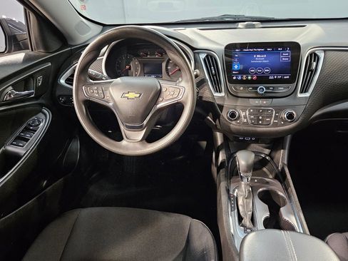 Used 2023 Chevrolet Malibu LT FWD image 9