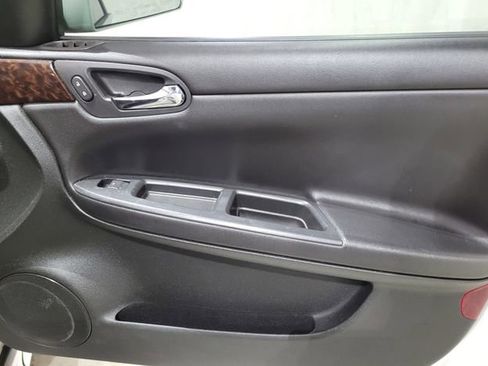 Used 2012 Chevrolet Impala LT w/ LT Sunroof Package image 42