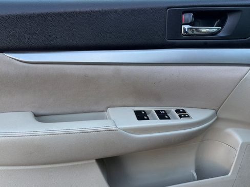 Used 2014 Subaru Outback 2.5i Premium image 14