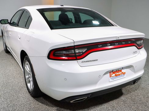 Used 2022 Dodge Charger SXT image 9