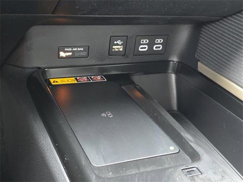 Certified 2025 Toyota Camry SE image 18