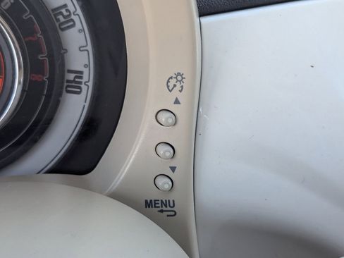 Used 2015 FIAT 500 Pop image 27