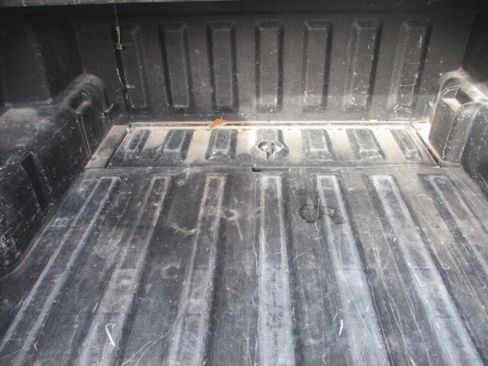 Used 2010 Ford Explorer Sport Trac XLT image 6