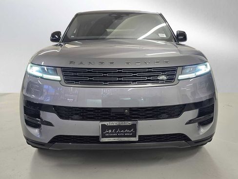 Used 2025 Land Rover Range Rover Sport image 8