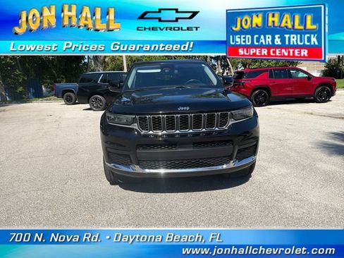 Used 2022 Jeep Grand Cherokee L Laredo w/ Luxury Tech Group I AWD/4WD image 15