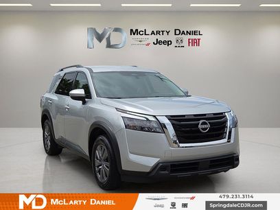 Used 2025 Nissan Pathfinder SV