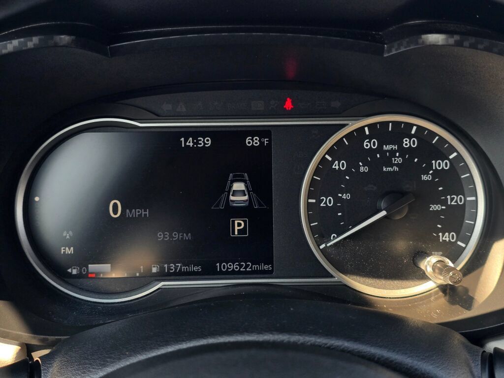 Used 2021 Nissan Versa SV FWD image 22