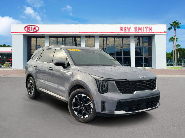 Certified 2025 Kia Sorento S FWD image 1