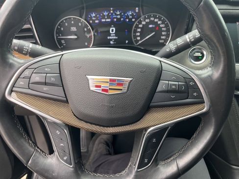 Used 2017 Cadillac XT5 Platinum w/ Driver Assist Package image 14