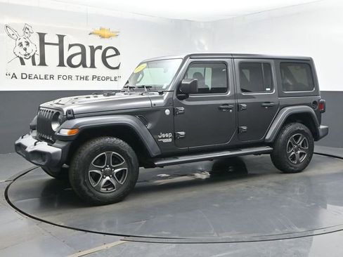 Used 2018 Jeep Wrangler Unlimited Sport S AWD/4WD image 31