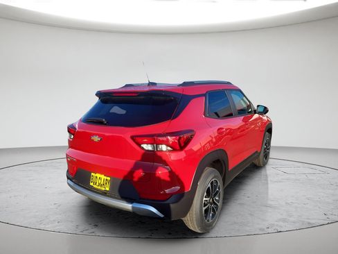New 2026 Chevrolet TrailBlazer LT AWD/4WD image 3