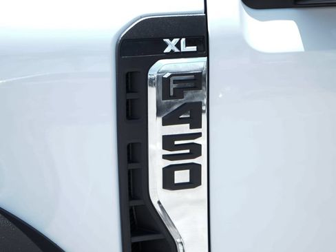 Used 2024 Ford F450 XL w/ XL Chrome Package RWD image 48