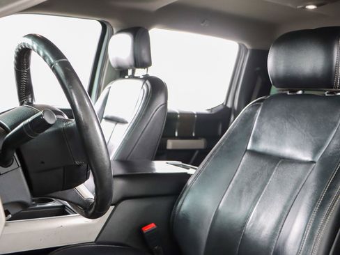 Used 2020 Ford F250 Lariat w/ Lariat Value Package image 24