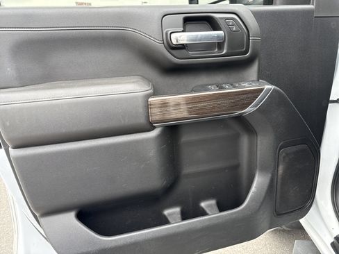 Used 2023 Chevrolet Silverado 2500 LT w/ Convenience Package image 15