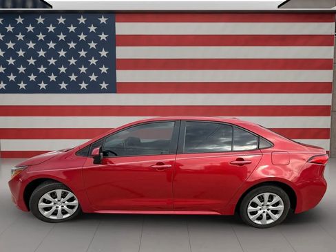 Used 2020 Toyota Corolla LE image 4