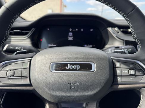 New 2026 Jeep Grand Cherokee L Limited AWD/4WD image 24