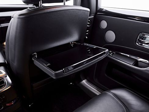 Used 2018 Rolls-Royce Ghost RWD image 65
