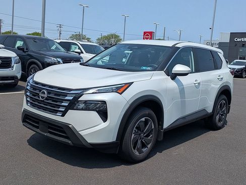 New 2025 Nissan Rogue SV AWD/4WD image 3