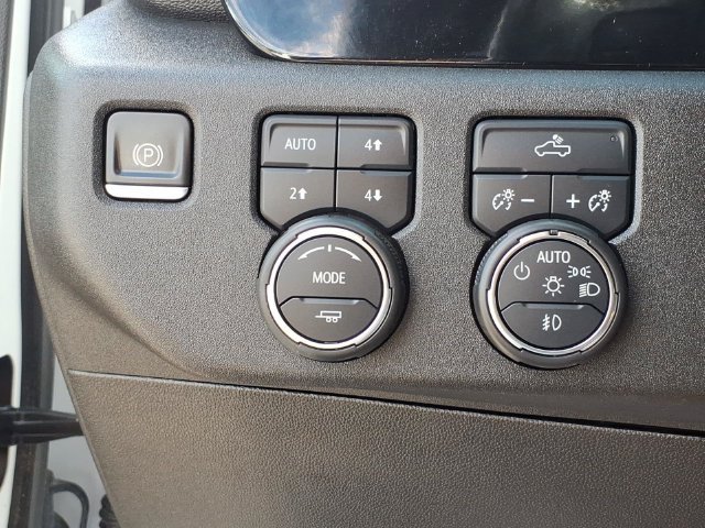 Used 2022 Chevrolet Silverado 1500 RST w/ Z71 Off-Road Package AWD/4WD image 16