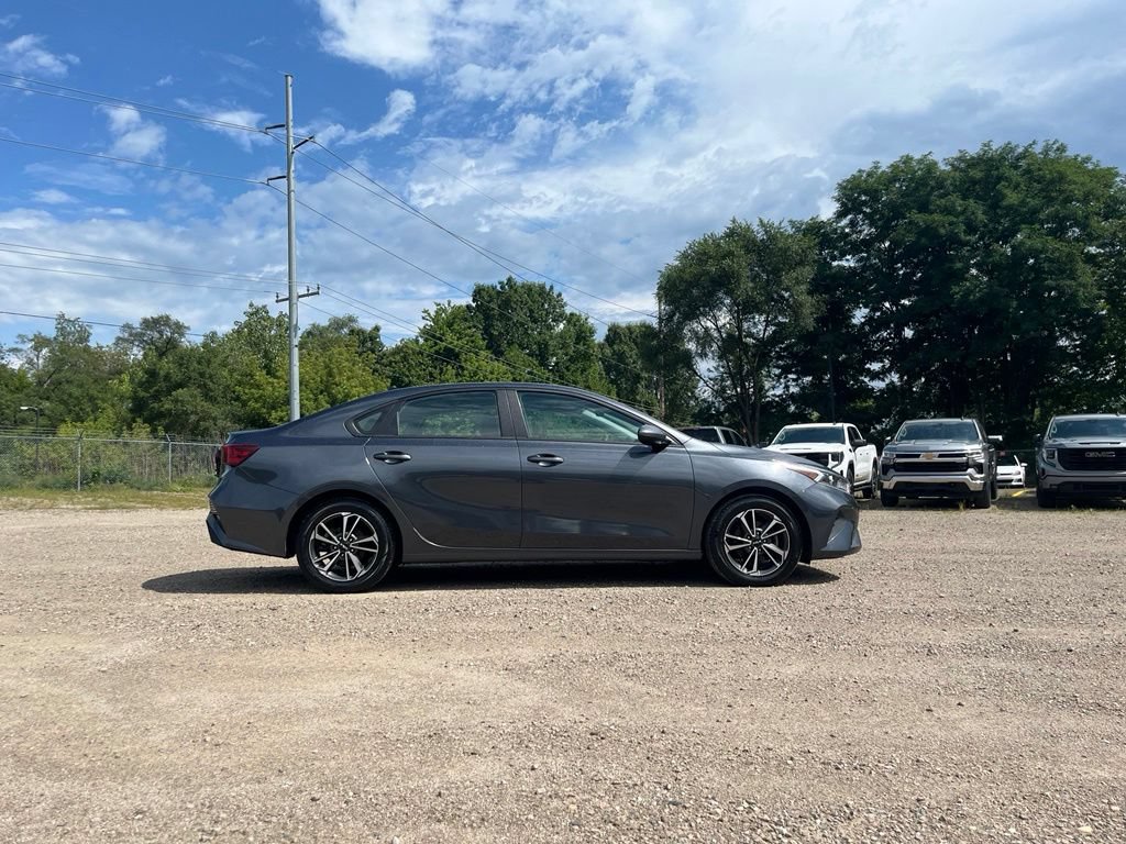 Used 2023 Kia Forte Sedan FWD image 8