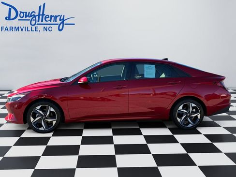 Used 2023 Hyundai Elantra SEL w/ Convenience Package image 2