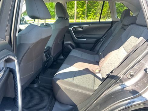 Certified 2025 Toyota RAV4 XLE AWD/4WD image 27