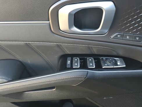 New 2026 Kia Sorento SX Prestige image 9