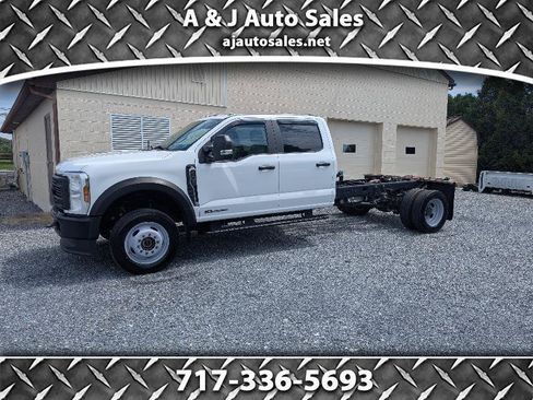 Used 2024 Ford F550 4x4 Crew Cab Super Duty image 1