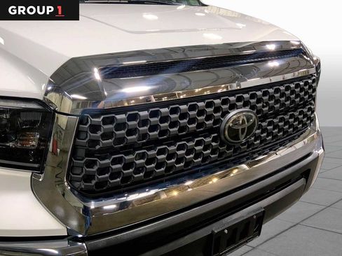 Used 2020 Toyota Tundra SR5 w/ TRD Off-Road Package AWD/4WD image 30