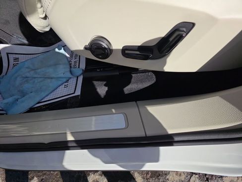 New 2026 Volvo XC60 B5 Ultra w/ Protection Package Premier image 39