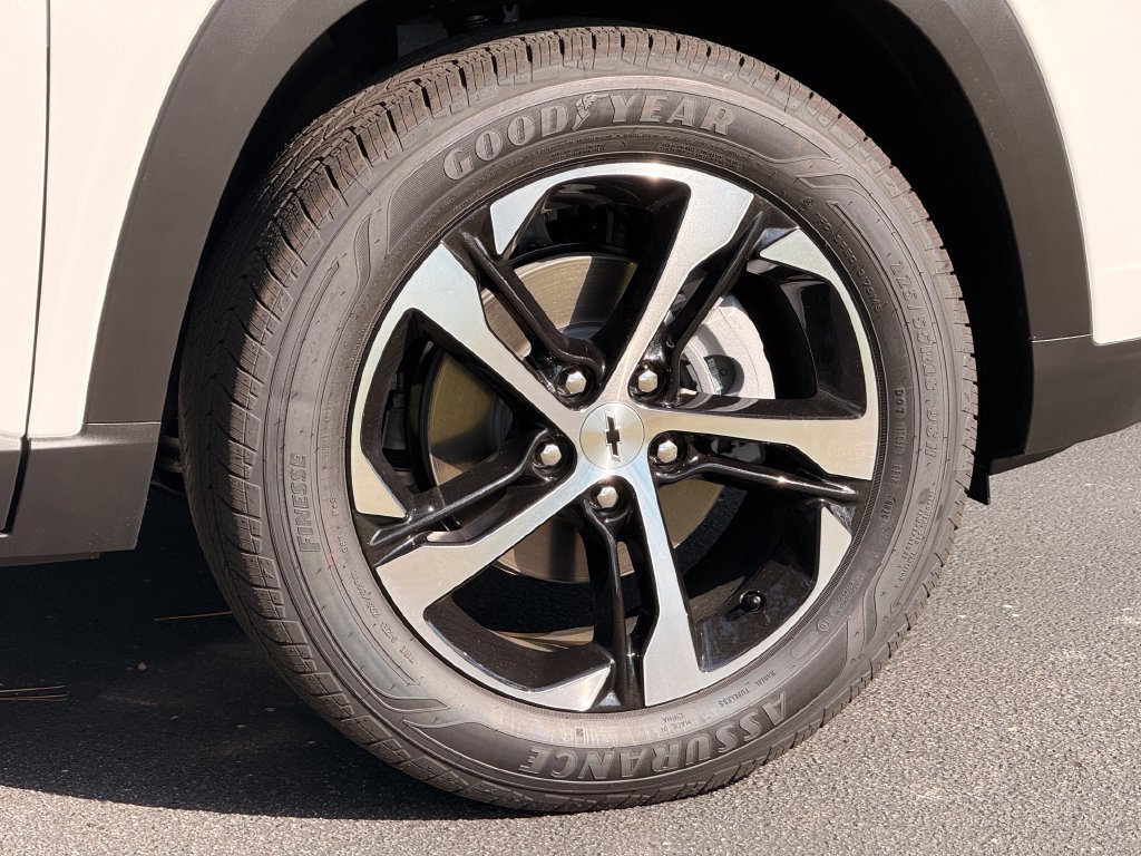 New 2026 Chevrolet Trax RS FWD image 11