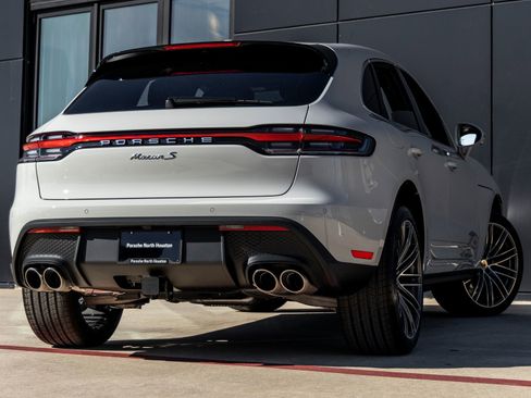 Certified 2026 Porsche Macan S AWD/4WD image 11